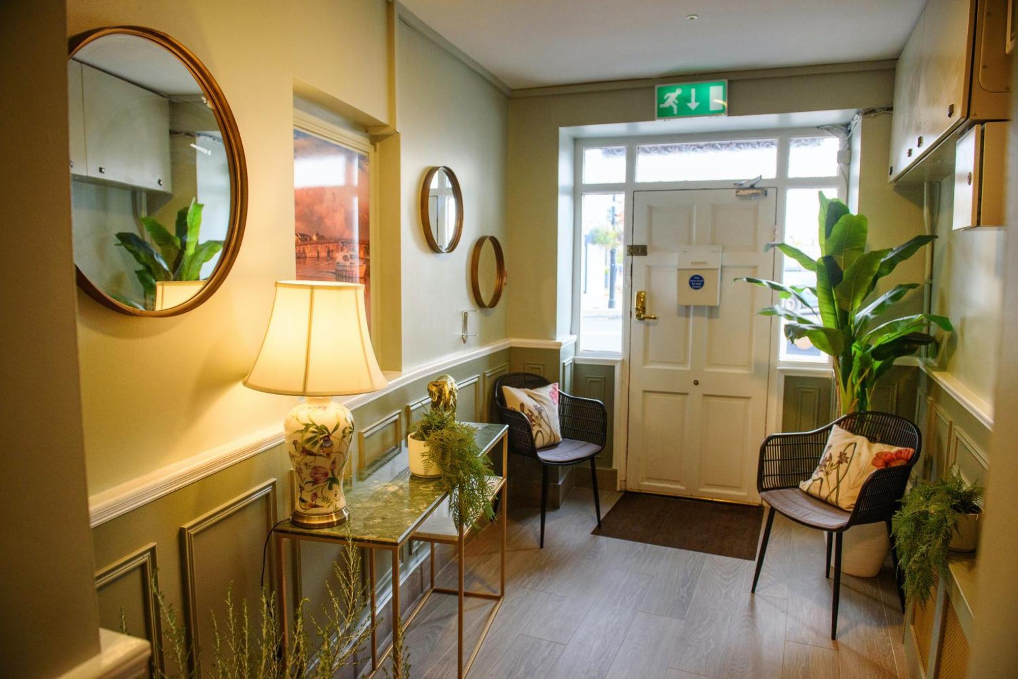Shannon Bridge House Carrick on Shannon Eksteriør billede